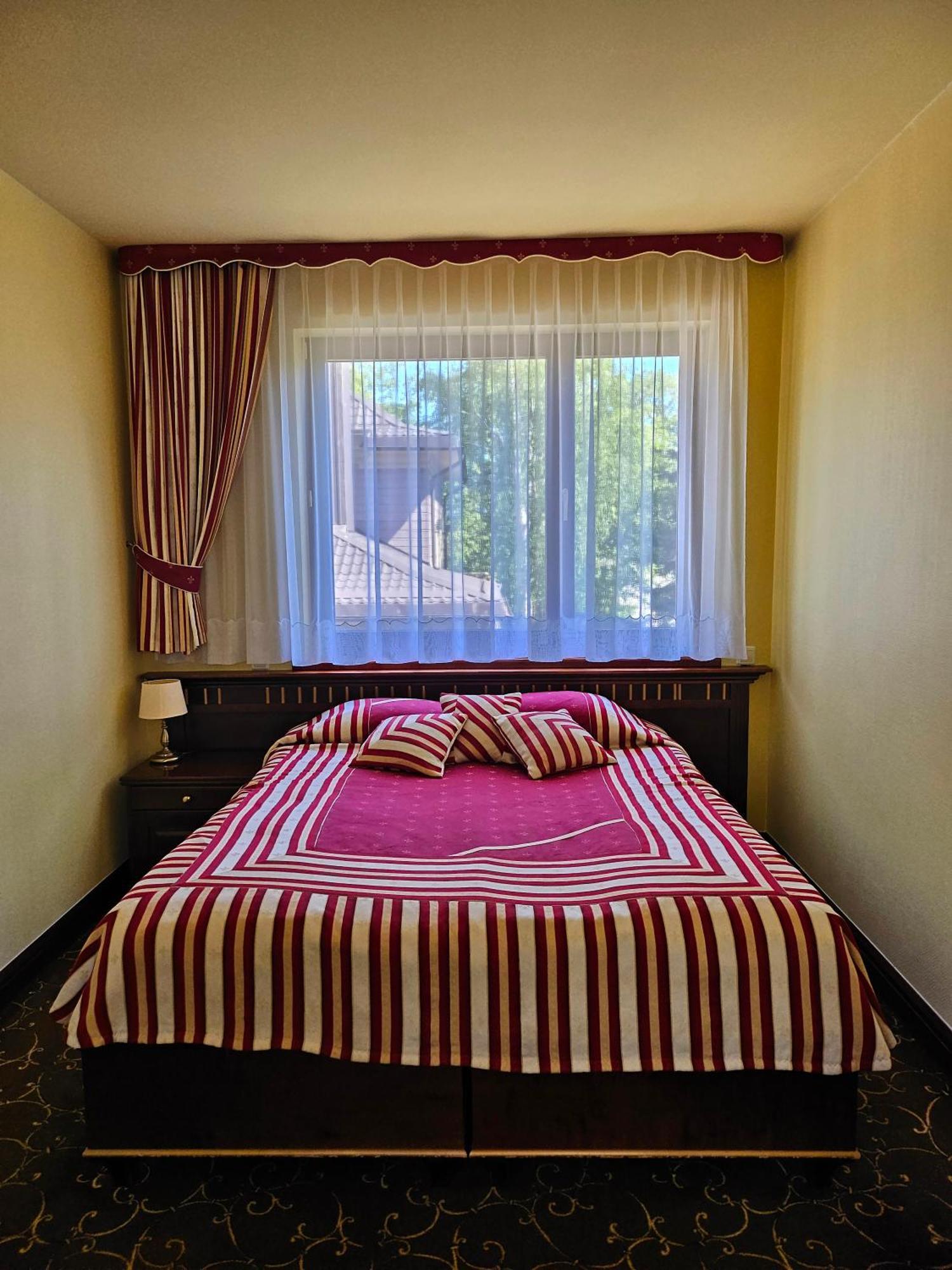 Guest House & Villa Astoma Паланга Экстерьер фото